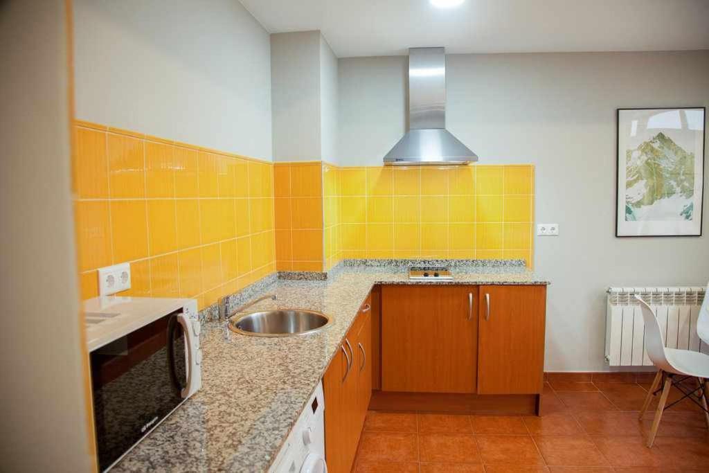 Cumbres De Los Picos Apartamento Los Abedules Poo  ภายนอก รูปภาพ